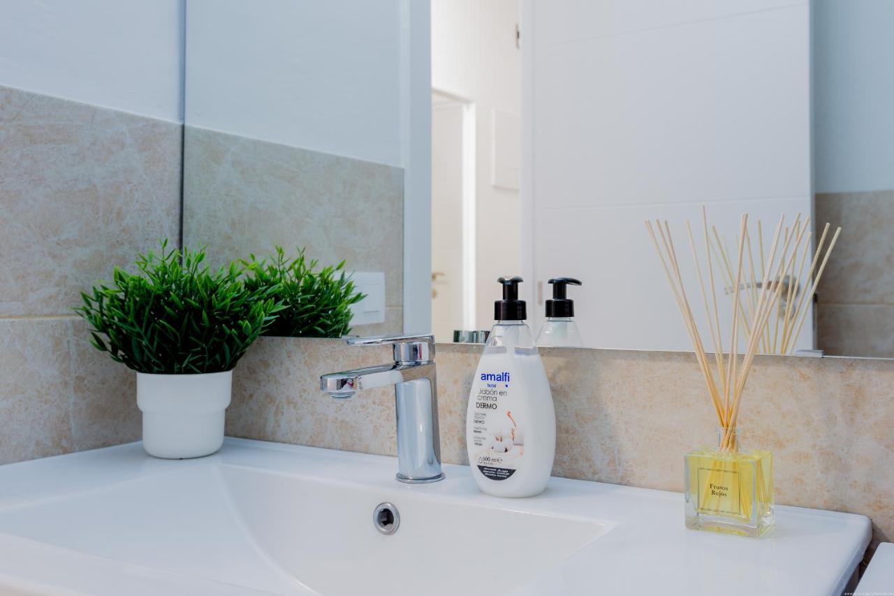 Bright & Stylish Apartment In Chipeque, Los Cristianos Arona  Εξωτερικό φωτογραφία